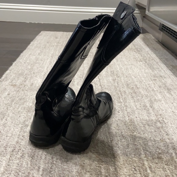 Nordstrom Girls Shiny Leather Boots sz 35 eu - Picture 6 of 8